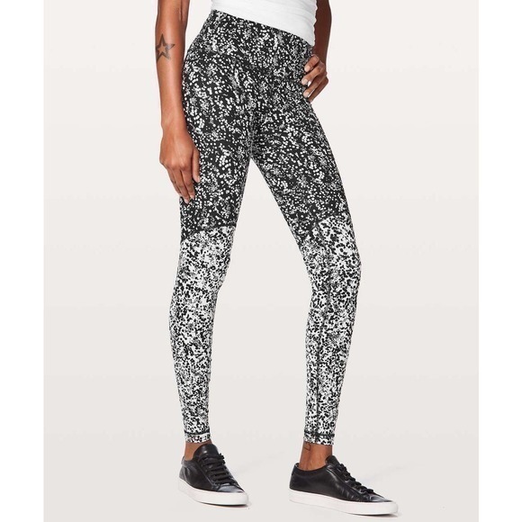Lululemon Wunder Under Pant Ice Breaker White Black / Iced Wave White Black sz 6 - Picture 1 of 9